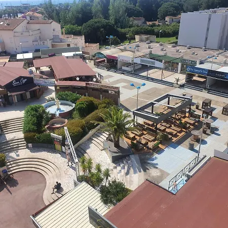 Vu Sur Le Port * Saint-Cyprien (Pyrenees-Orientales)